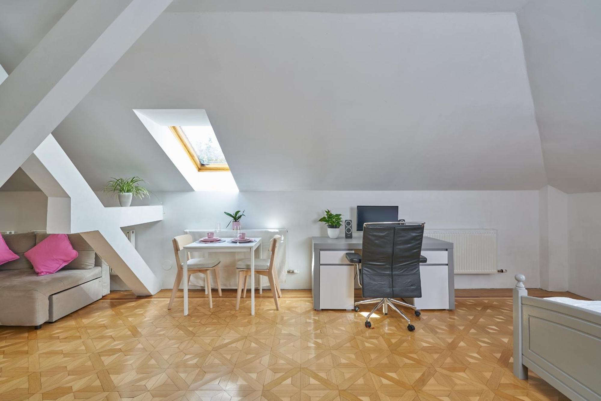 Big Apartment In Guesthouse Баден Екстериор снимка