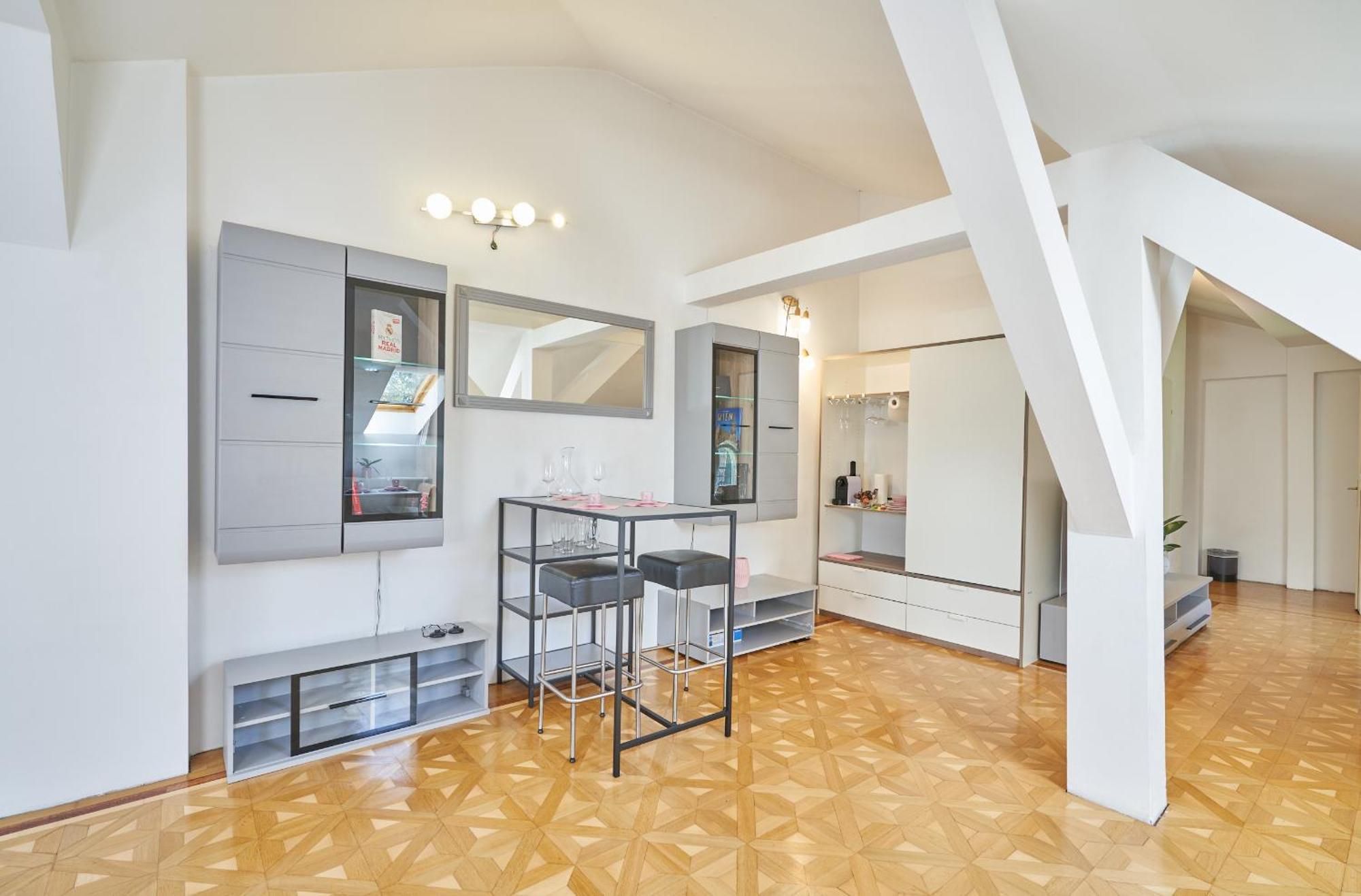 Big Apartment In Guesthouse Баден Екстериор снимка
